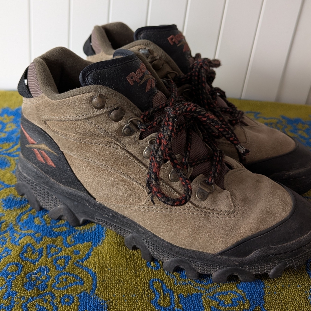 Reebok Women's Tan Hiking Shoes 7.5